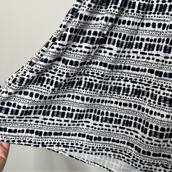 Lane Bryant Womens Plus Size 22/24 Blue White Print Jersey Knit Mini Skirt NEW - Picture 3 of 9